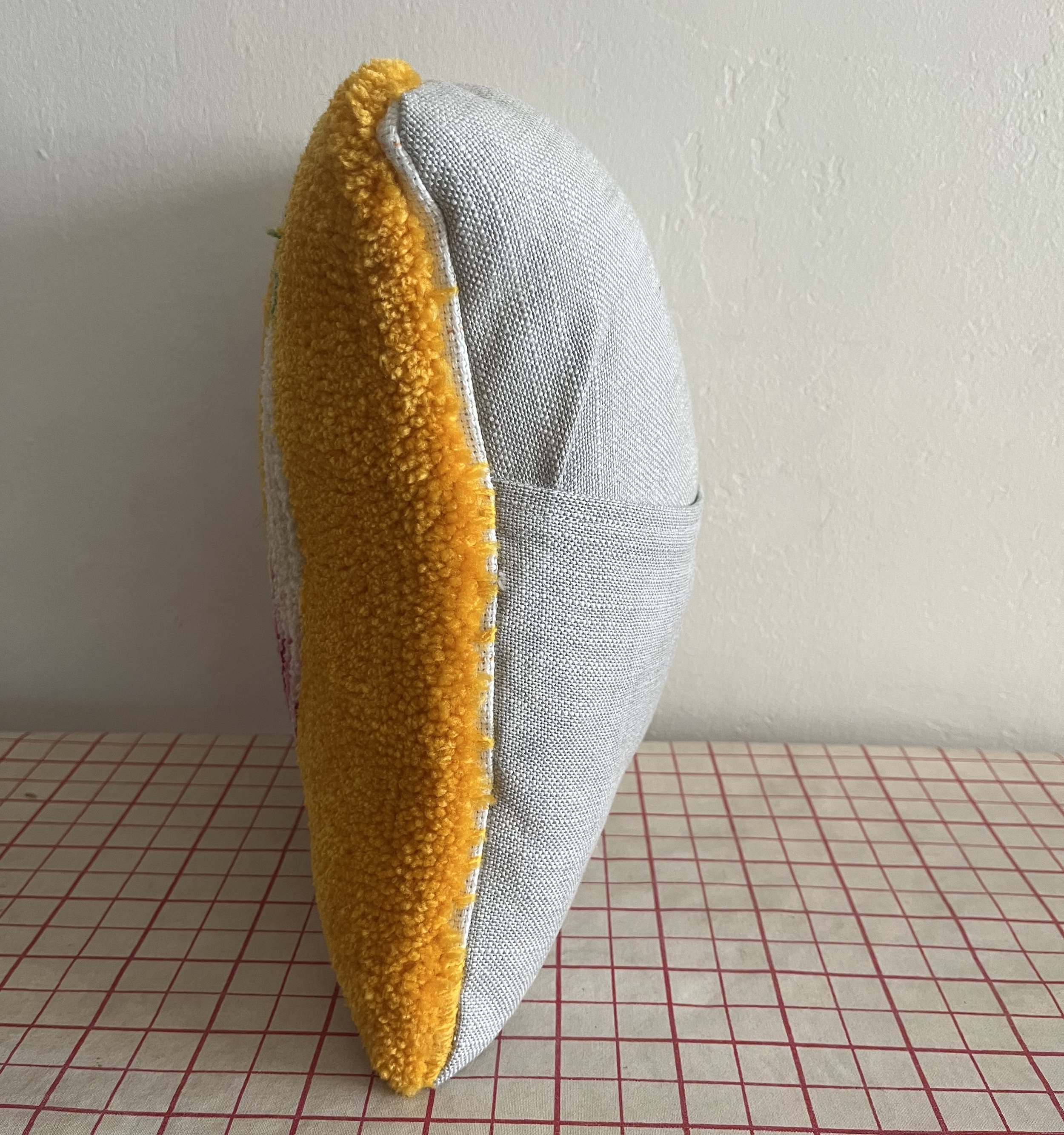 Garlic Cloves Pillow Side.jpg
