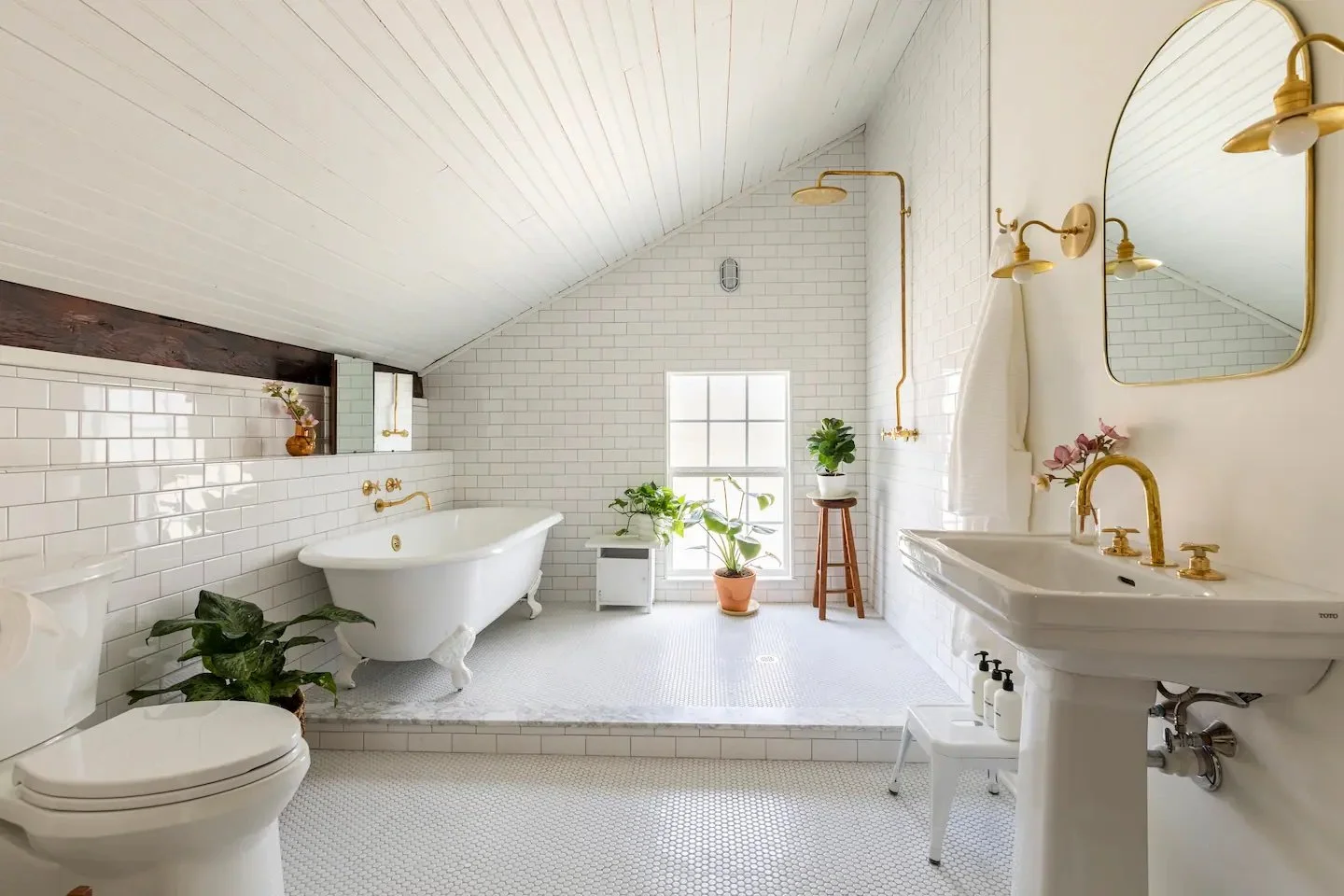 d29ebabc-4446-4708-a046-35b70ebad0d1 copy.jpg