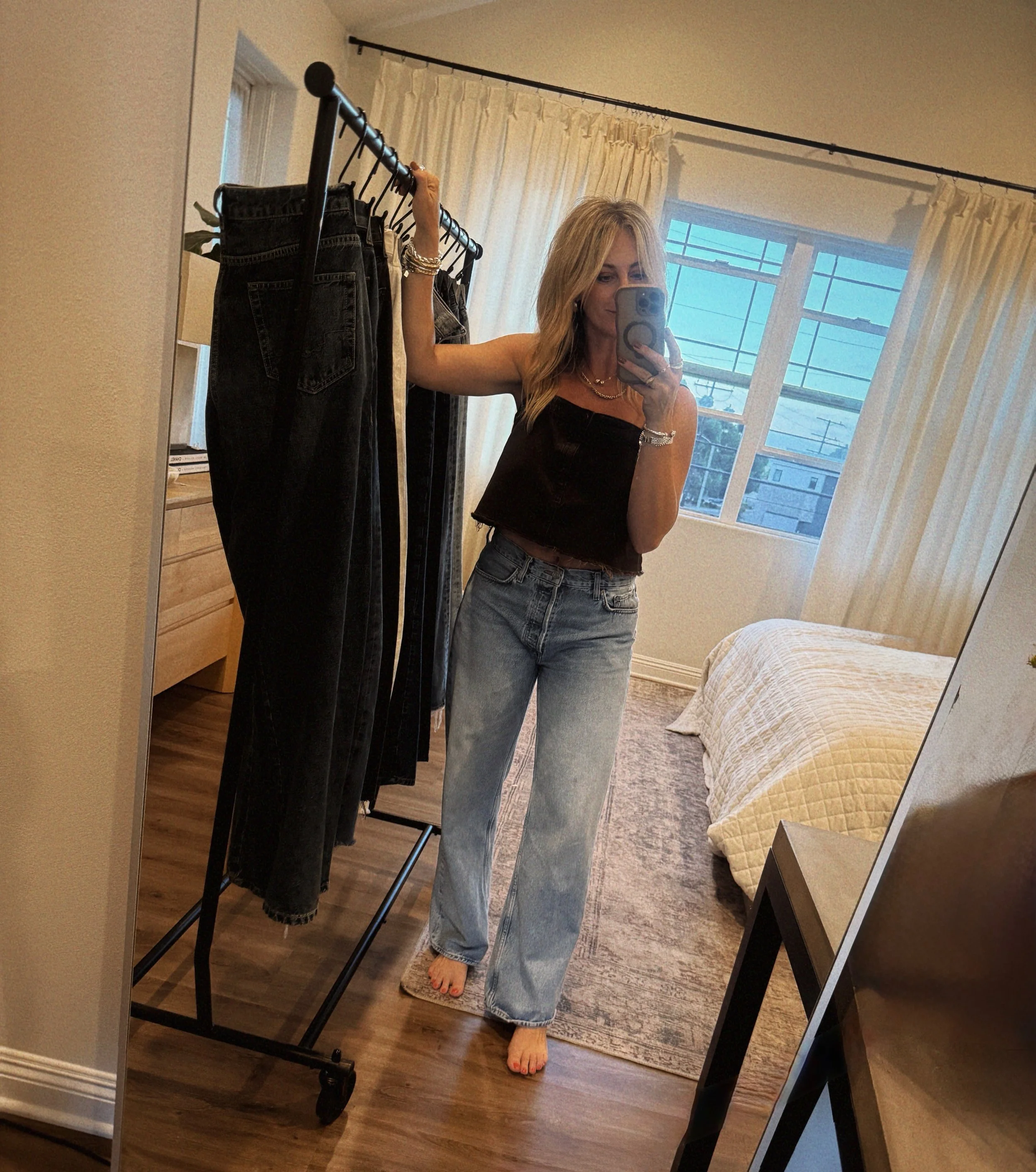 Going a little deeper into the 3 secrets behind your perfect personal denim collection- now on Substack.
Comment DENIM and I&rsquo;ll send you the full guide.

#denin #fall #peronalstylist #personalstyling #personalstylingservices