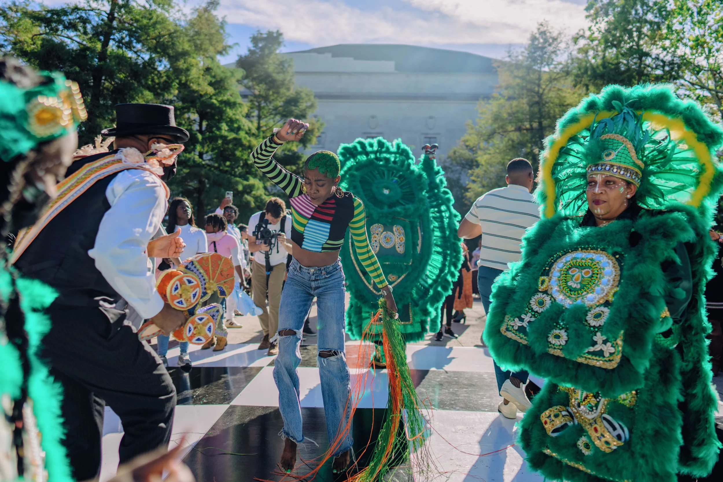 BLACK & BROWN GET DOWN