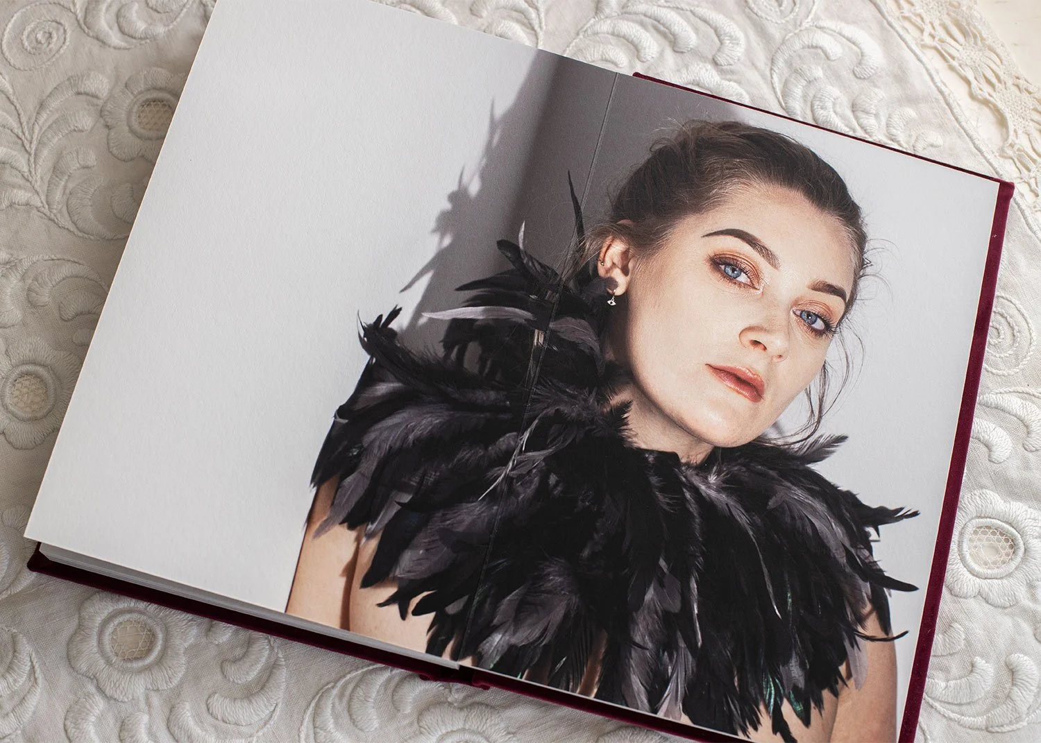 portrait-photo-album-red-velvet.jpg