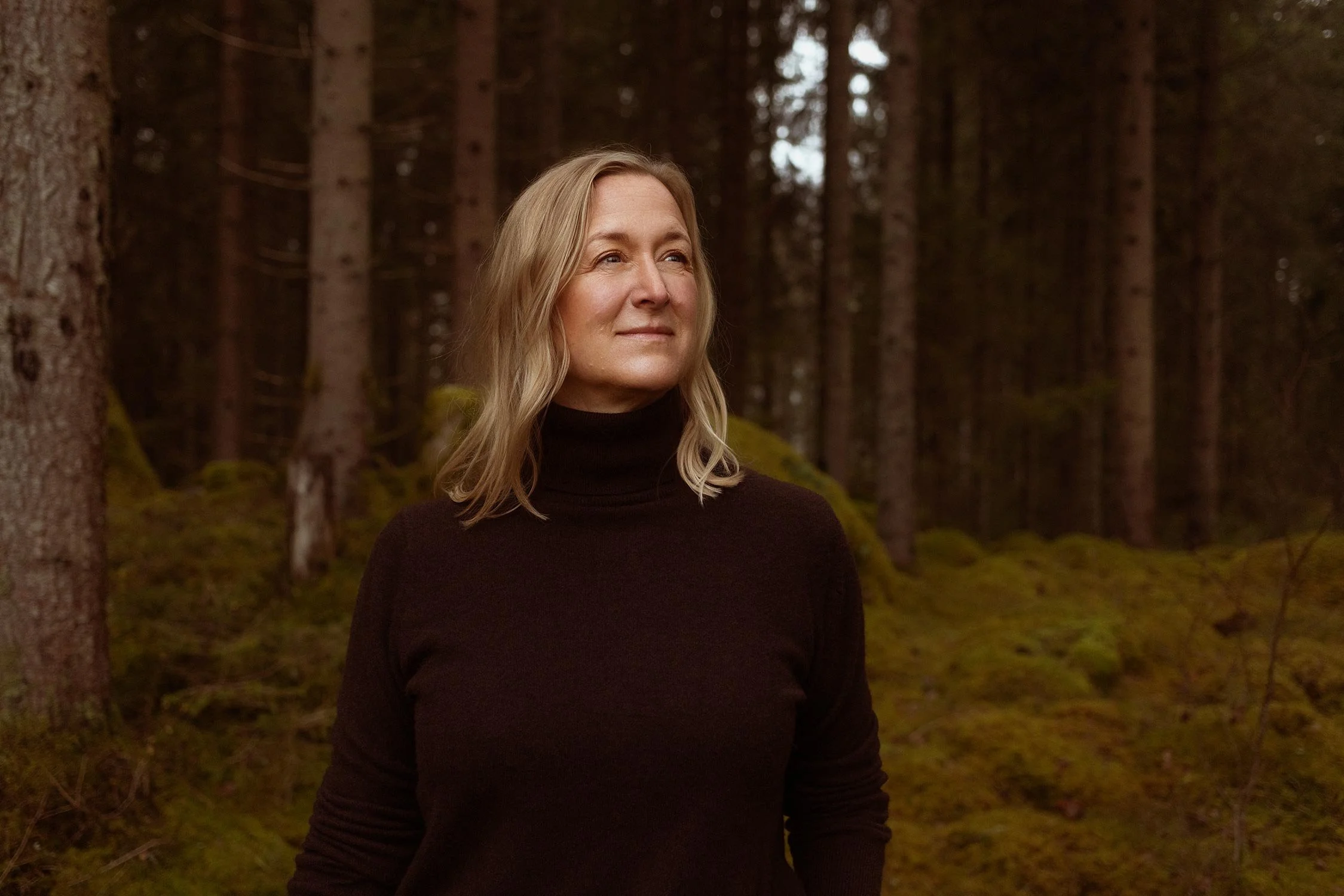 swedish-forest-portrait-woman-brown-turtleneck.jpg