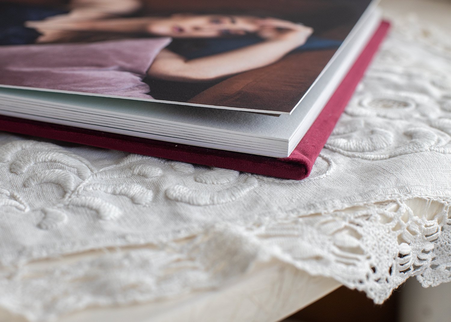 corner-red-velvet-photo-album.jpg