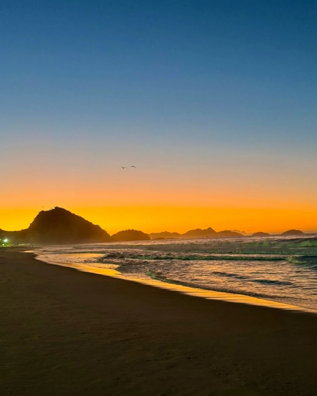 Monday is the perfect day to dream about your next adventure! Whether it&rsquo;s a serene beach, a bustling city, or a hidden gem, let your imagination take flight and start planning your journey today!
#travelinspo #travelwithus #letstravel #thetime