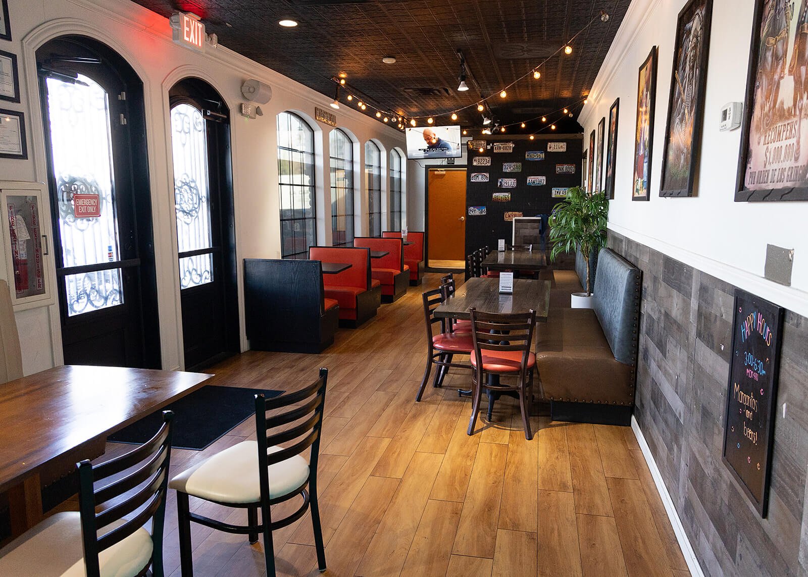 mexican-restaurant.jpg