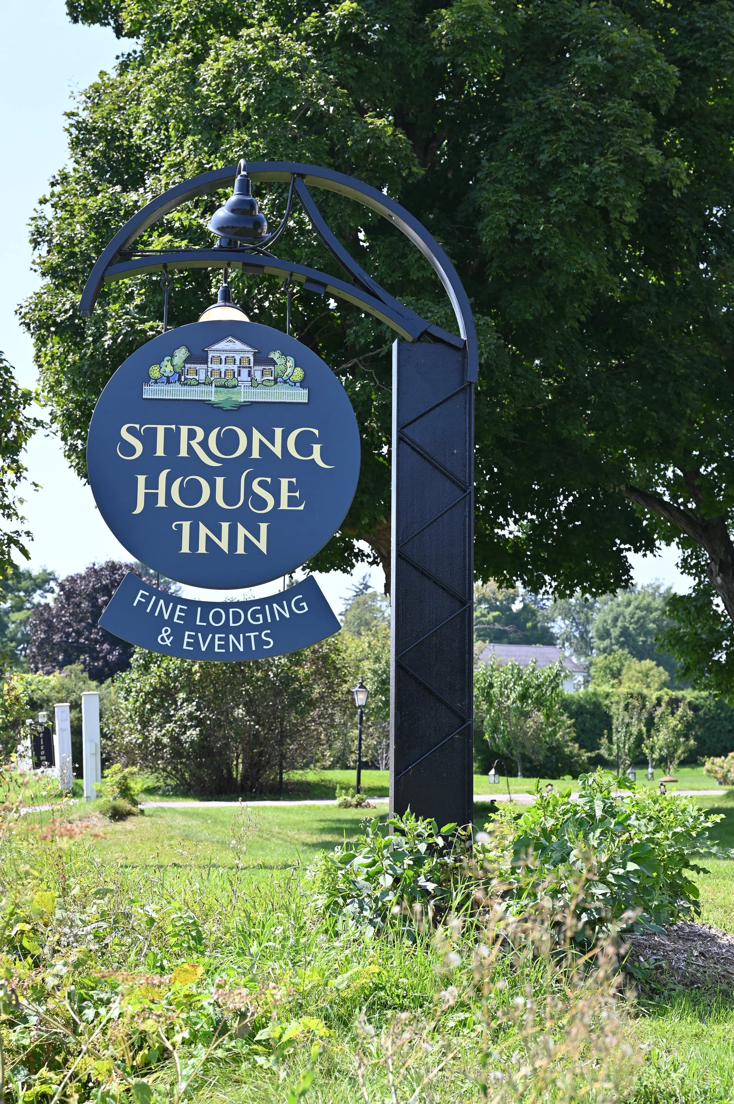 WOOD & WOOD SIGNS