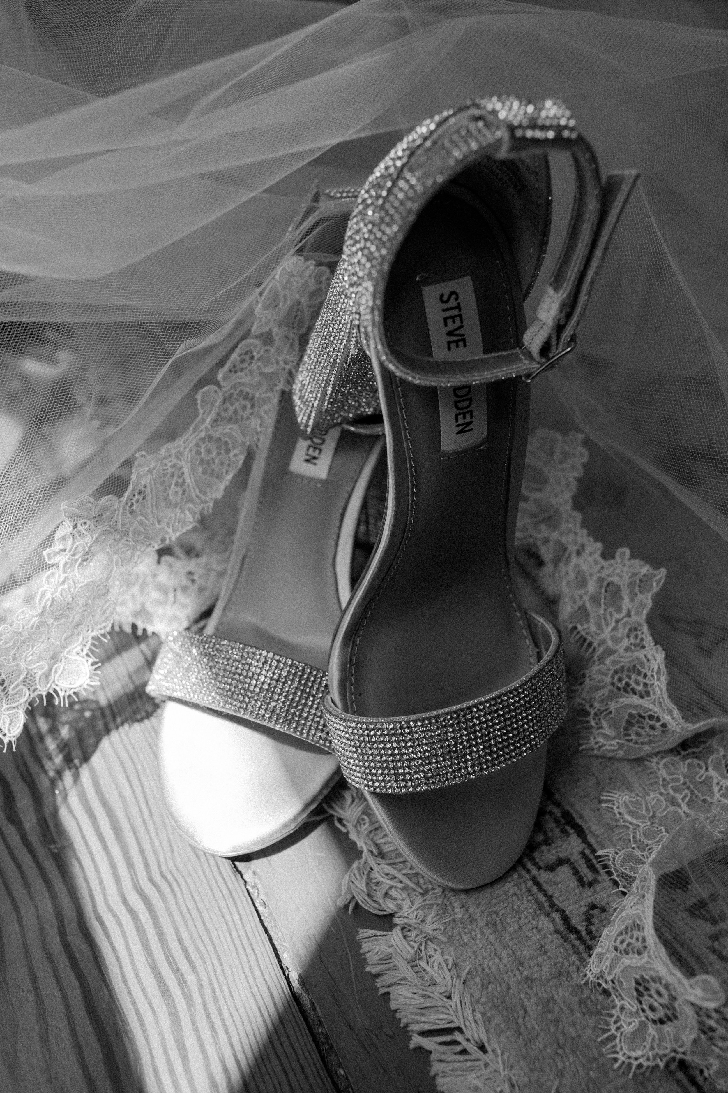 stone_tower_winery_leesburg_va_charlottesville_wedding_photographer-158262.jpg