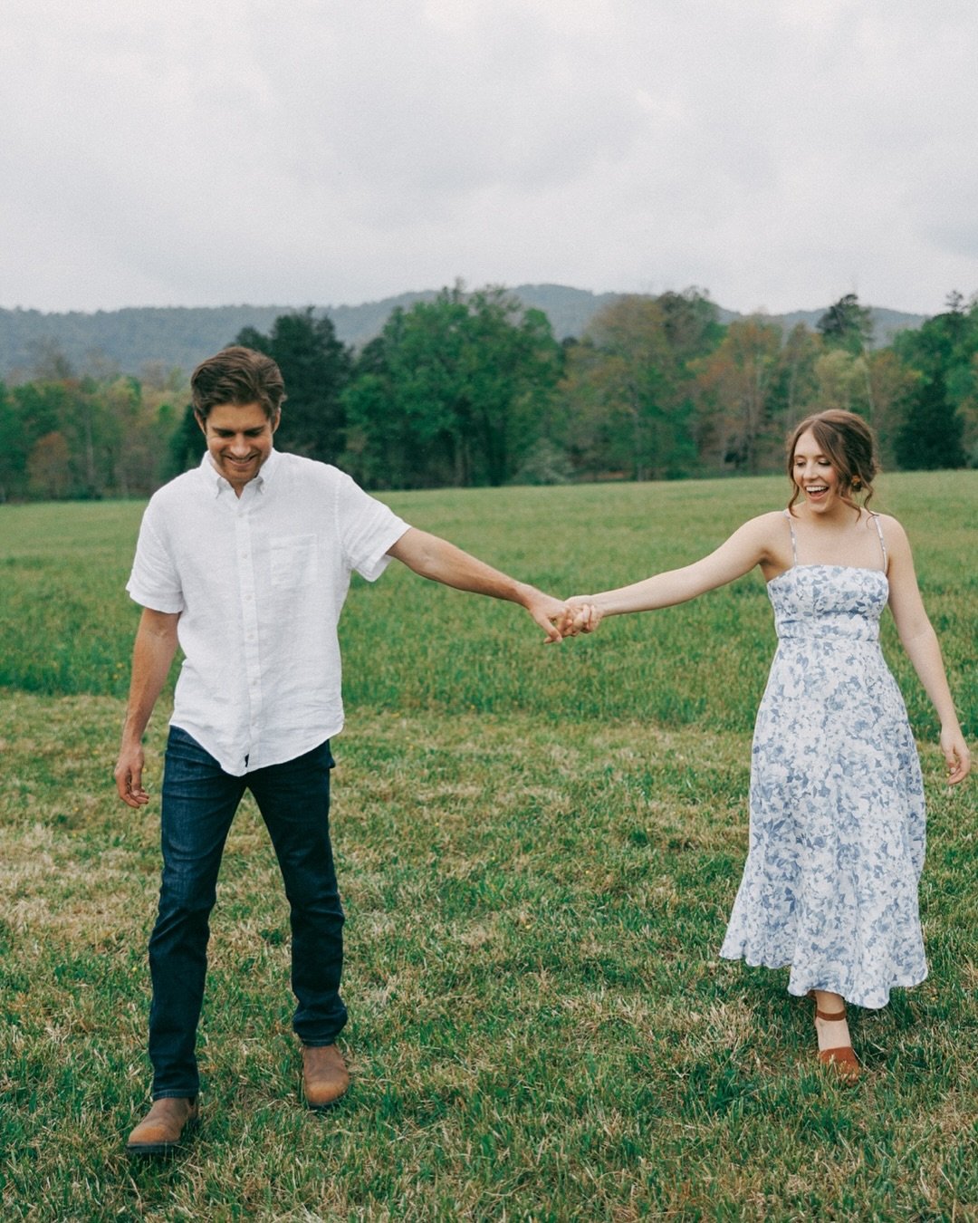 There&rsquo;s something so beautiful about simply a landscape view and the sweet moments shared between two hearts.