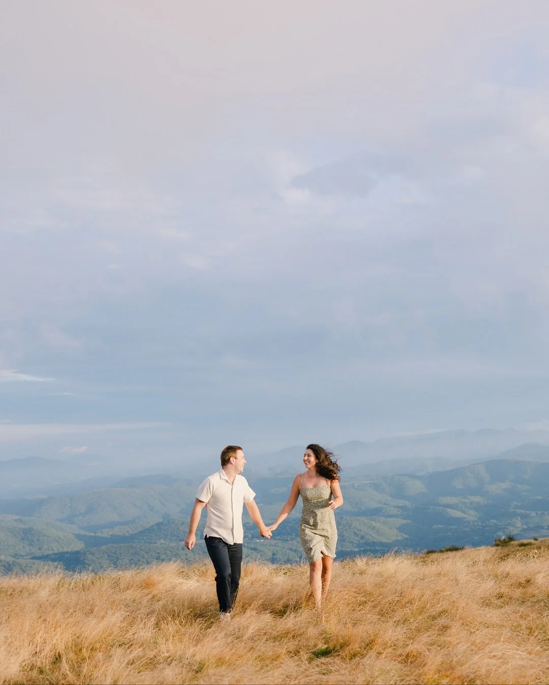 Kara &amp; Hunter&rsquo;s late summer sunset engagement in the cool mountain air.
