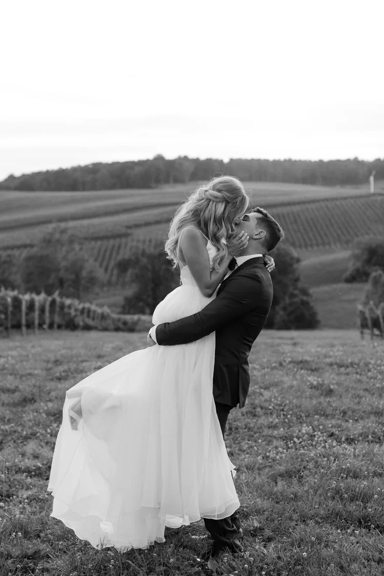 stone_tower_winery_leesburg_va_charlottesville_wedding_photographer-153941.webp