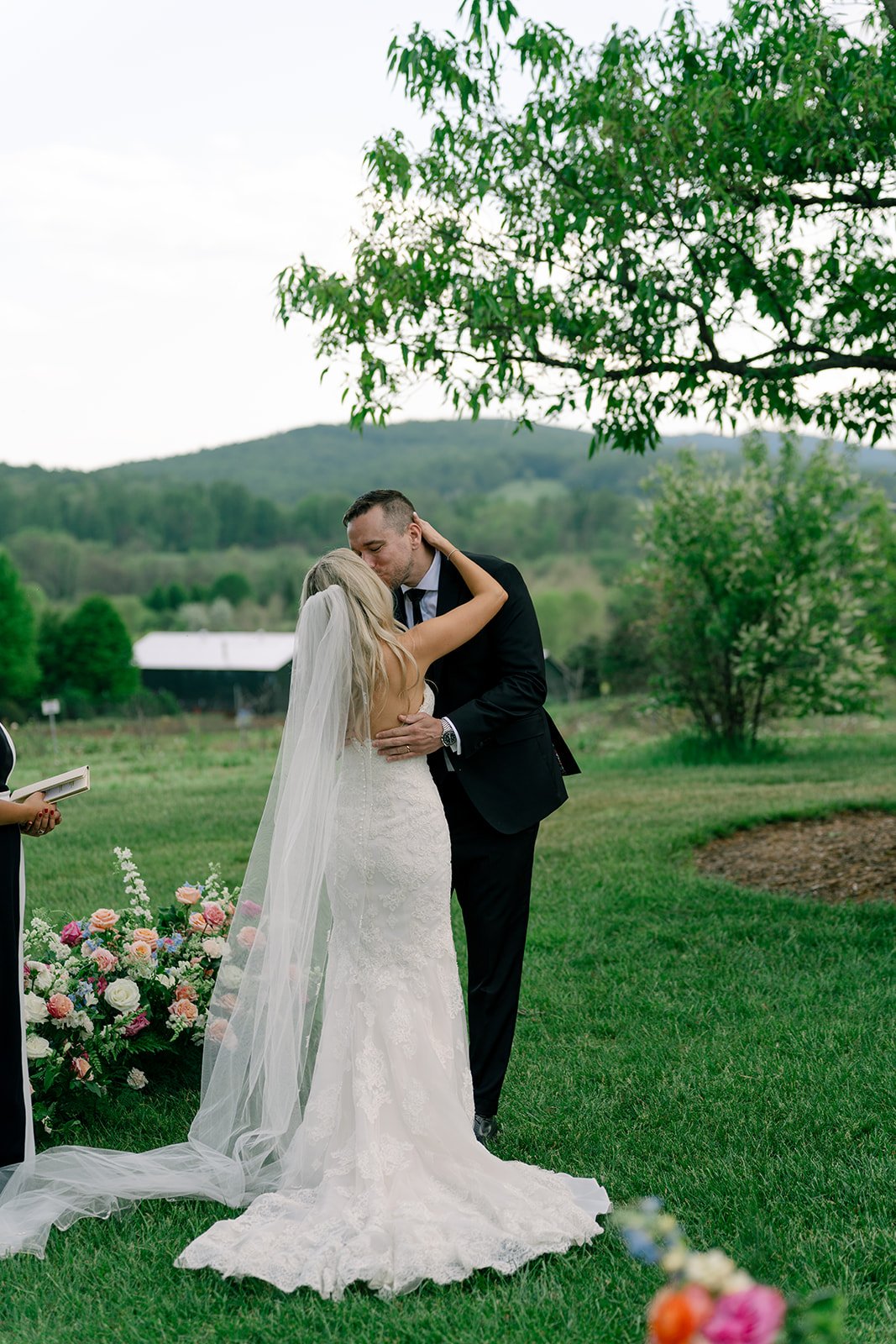 Kerry_Dan_TheMarketatGrelen_charlottesvillevirginia_wedding_photographer_thelehmancollective-04974.jpg