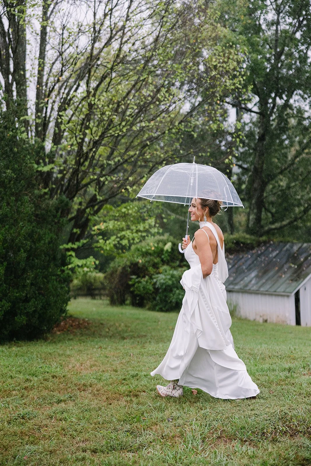 Lillie_Garrett_Wedding_BlueToadCidery_HighViewFarm_charlottesvillevirginia_wedding_photographer_thelehmancollective-0619.jpg