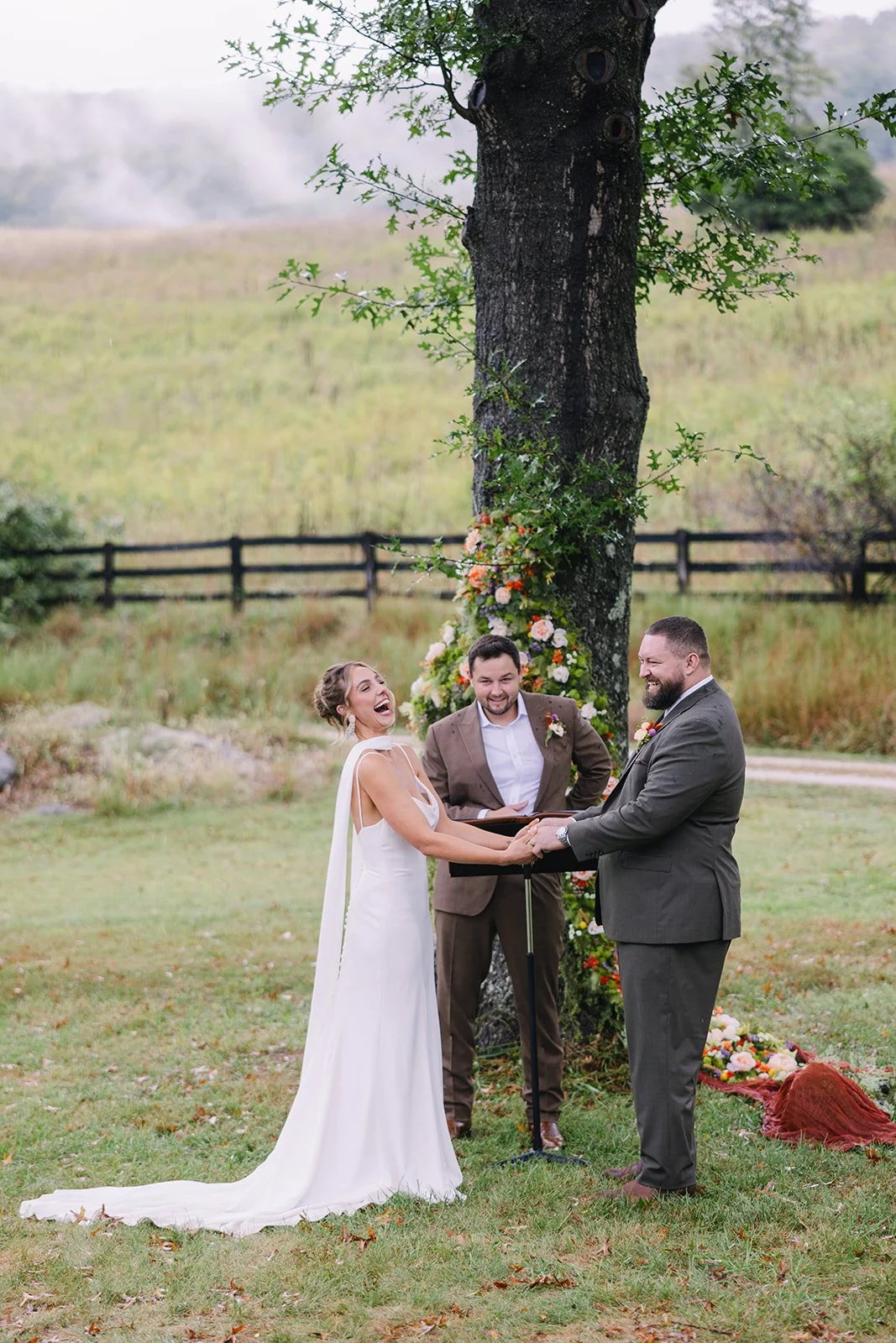Lillie_Garrett_Wedding_BlueToadCidery_HighViewFarm_charlottesvillevirginia_wedding_photographer_thelehmancollective-1394.jpg