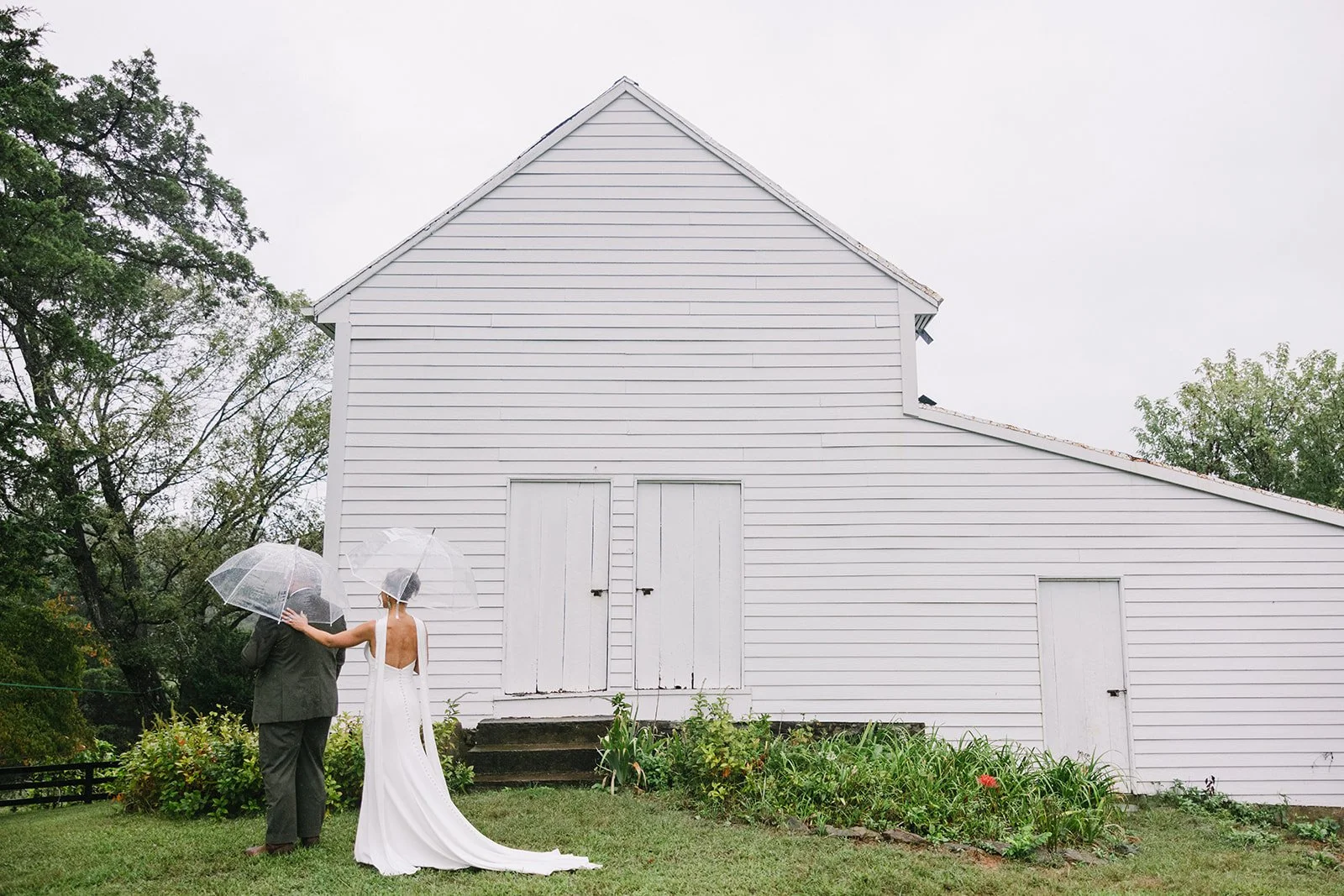 Lillie_Garrett_Wedding_BlueToadCidery_HighViewFarm_charlottesvillevirginia_wedding_photographer_thelehmancollective-0627.jpg