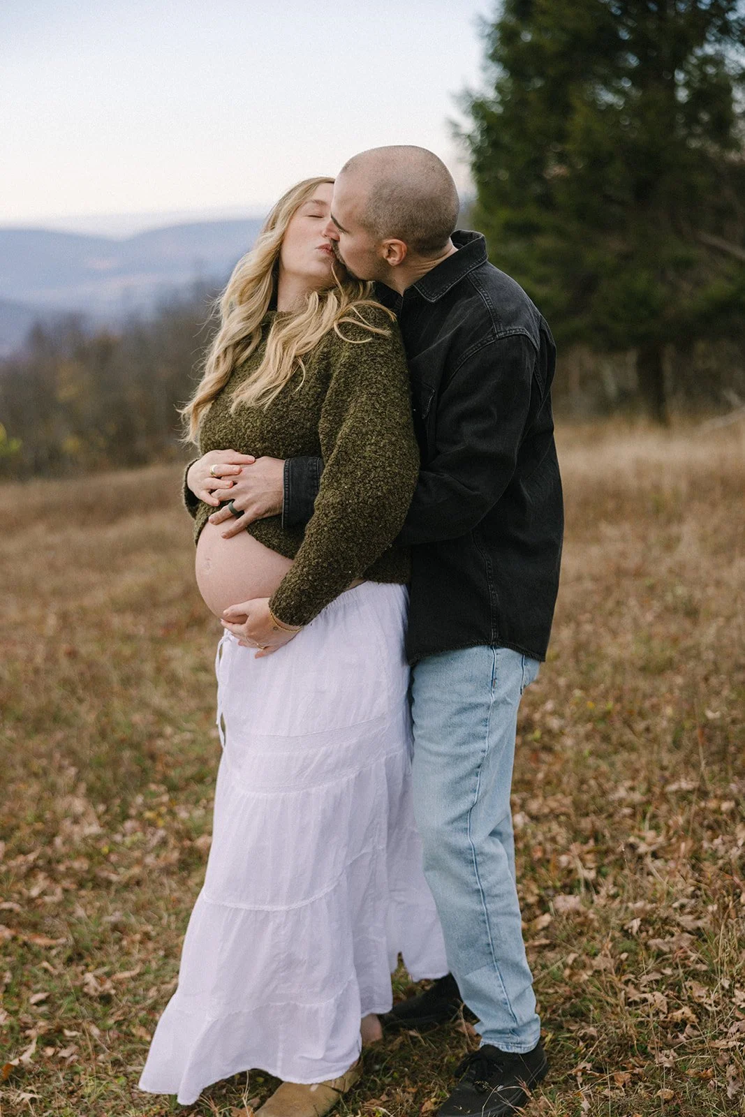 Lawson_maternity_charlottesvillevirginia_wedding_photographer_thelehmancollective-4627.jpg
