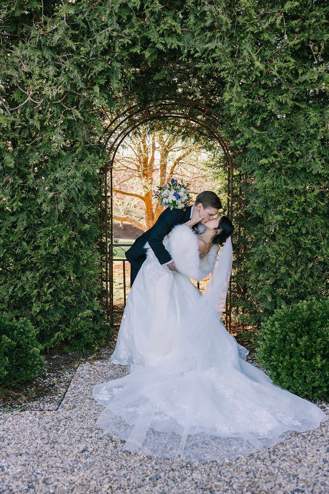 Laura_Matthew_wedding_charlottesvillevirginia_wedding_photographer_thelehmancollective-1388.jpg