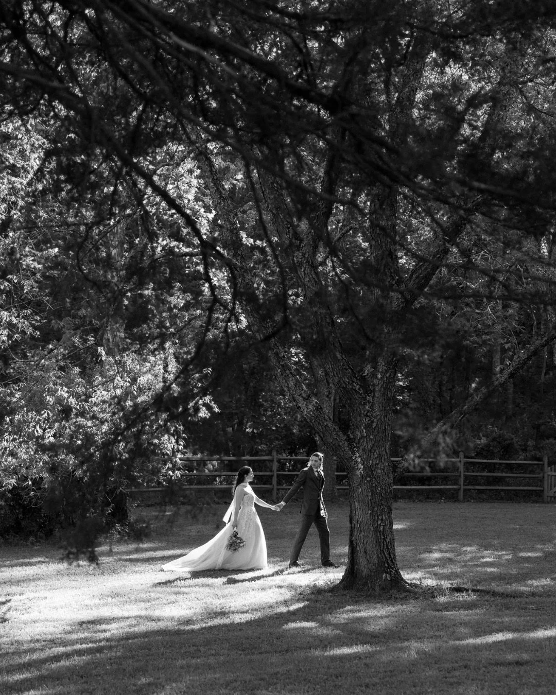 The dreamiest backyard garden wedding last weekend swept me off my feet. The day was stunning all around from the perfect light &amp; weather to the joy surrounding Julien and Elizabeth. They said their vowels under a tree, surrounded by their closes