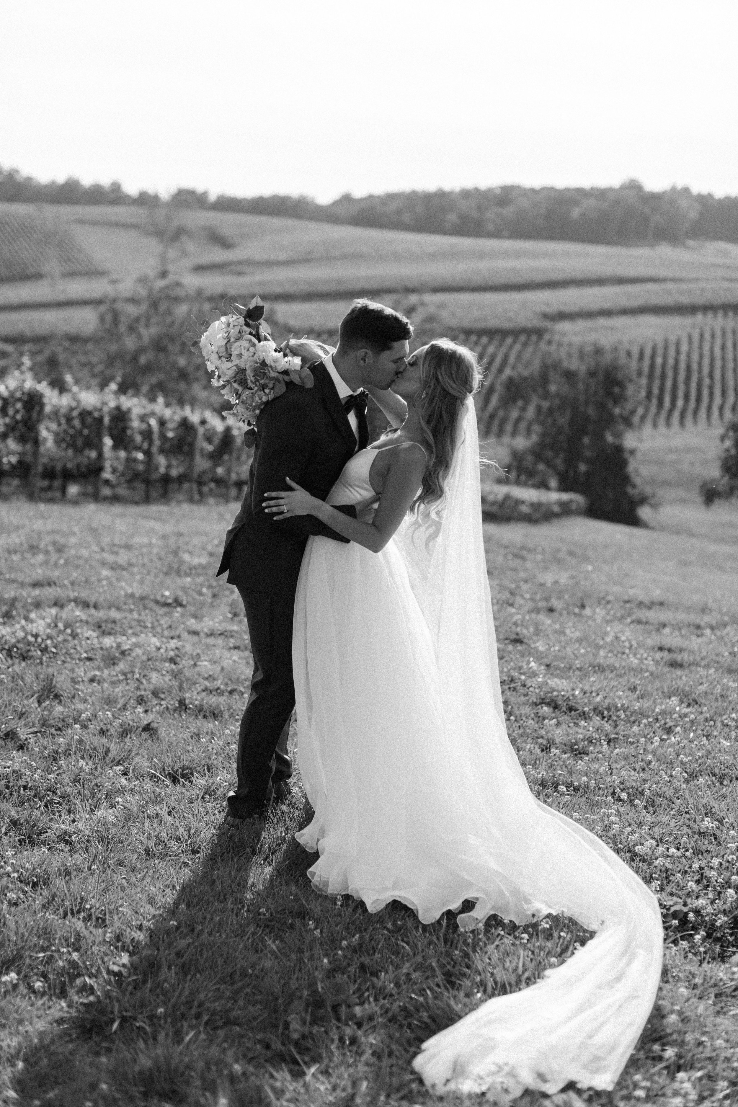 stone_tower_winery_leesburg_va_charlottesville_wedding_photographer-159430.jpg