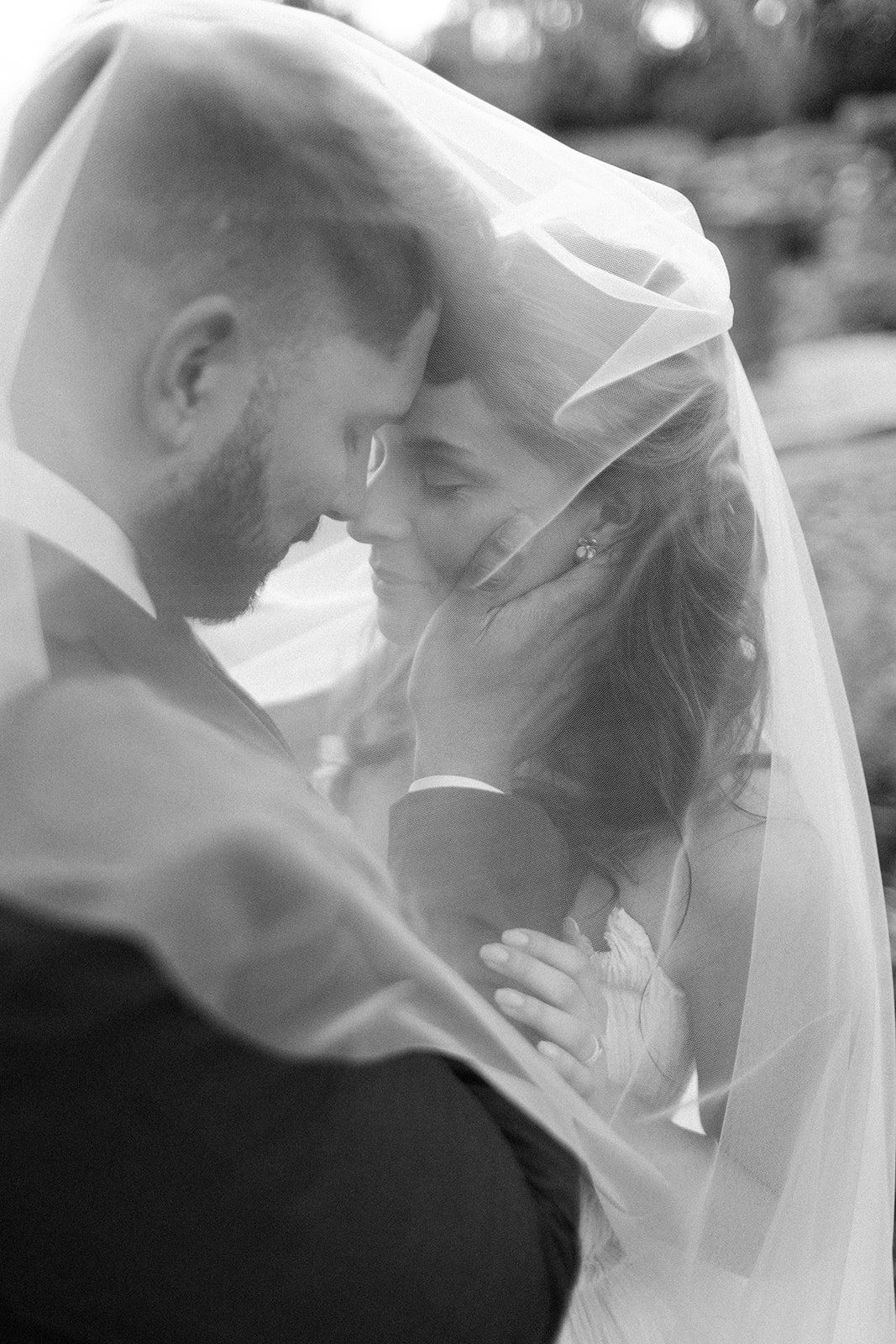 Nicole_Carlos_wedding_ridgeandramble-6981-2.jpg