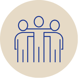 Drei stilisierte Menschen in blauer Linie auf beigem Hintergrund