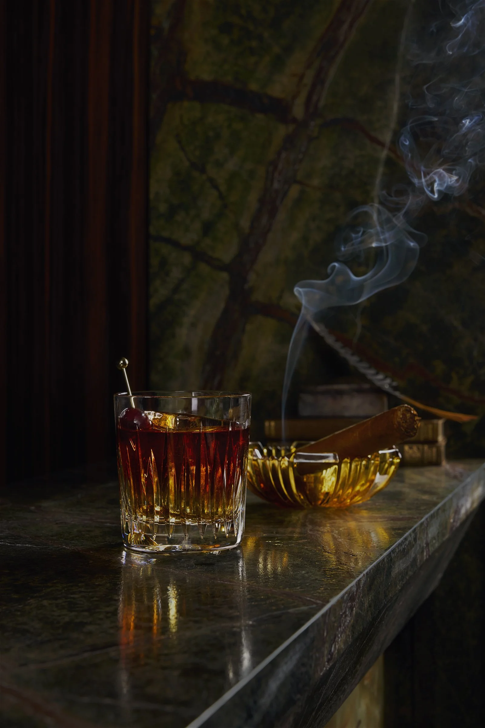 250122-Harbour60_Shot1-CocktailRocksGlass-Smoke Plates_25.jpg