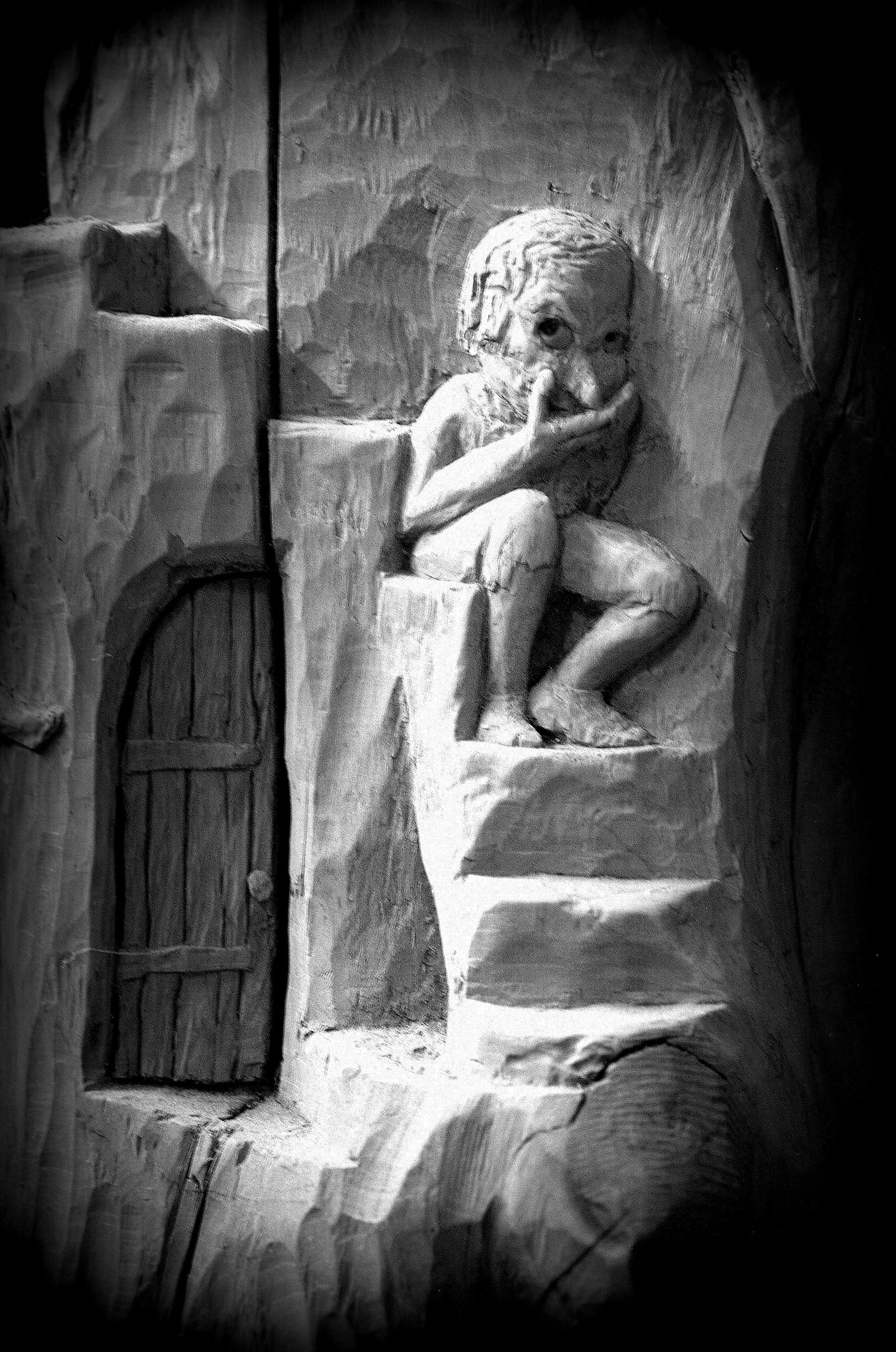 paul-nixon-hobgoblin-at-mischief-wood carved-cedar.jpg
