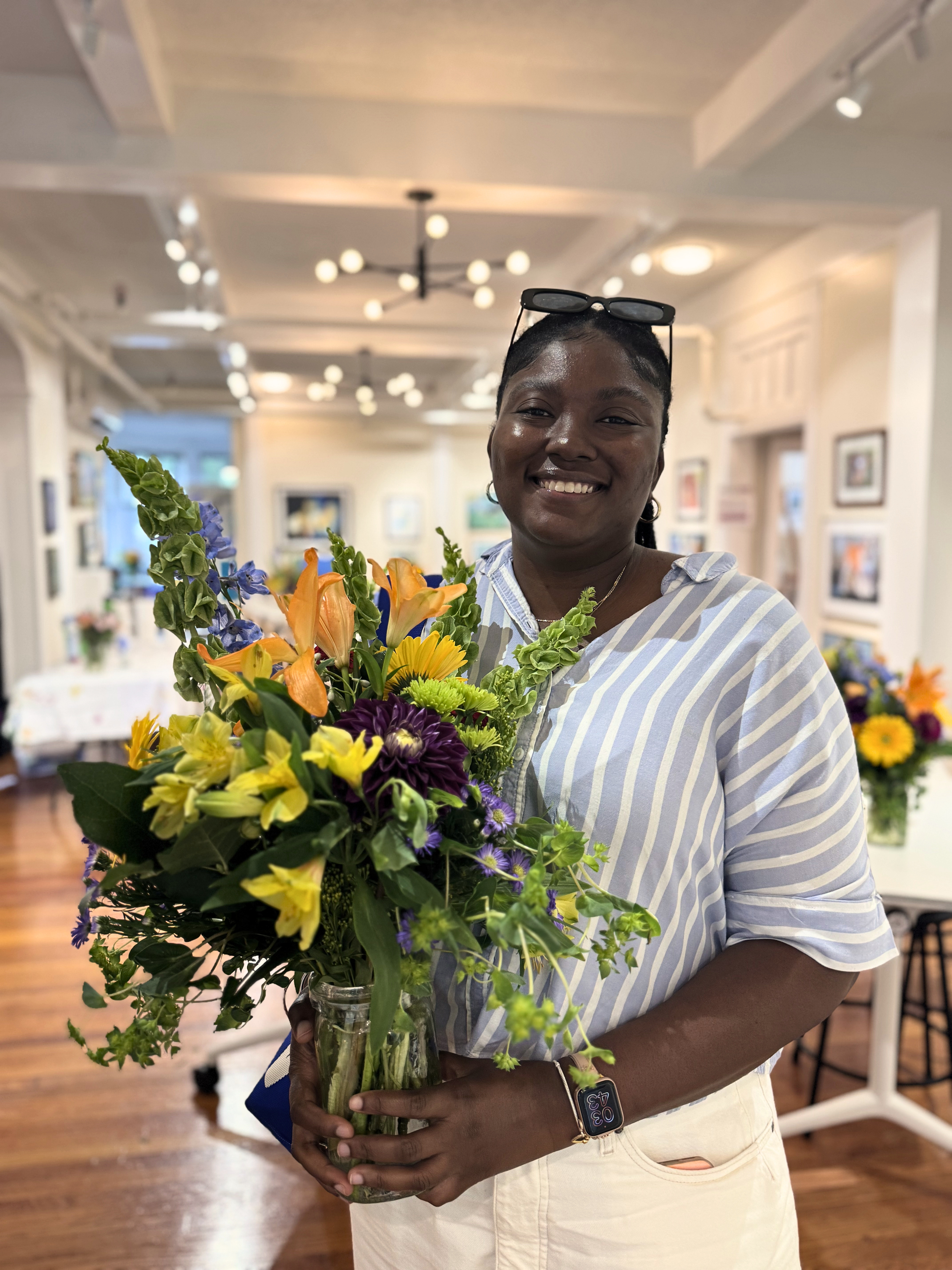 Bouquets &amp; Bubbly Floral Arranging