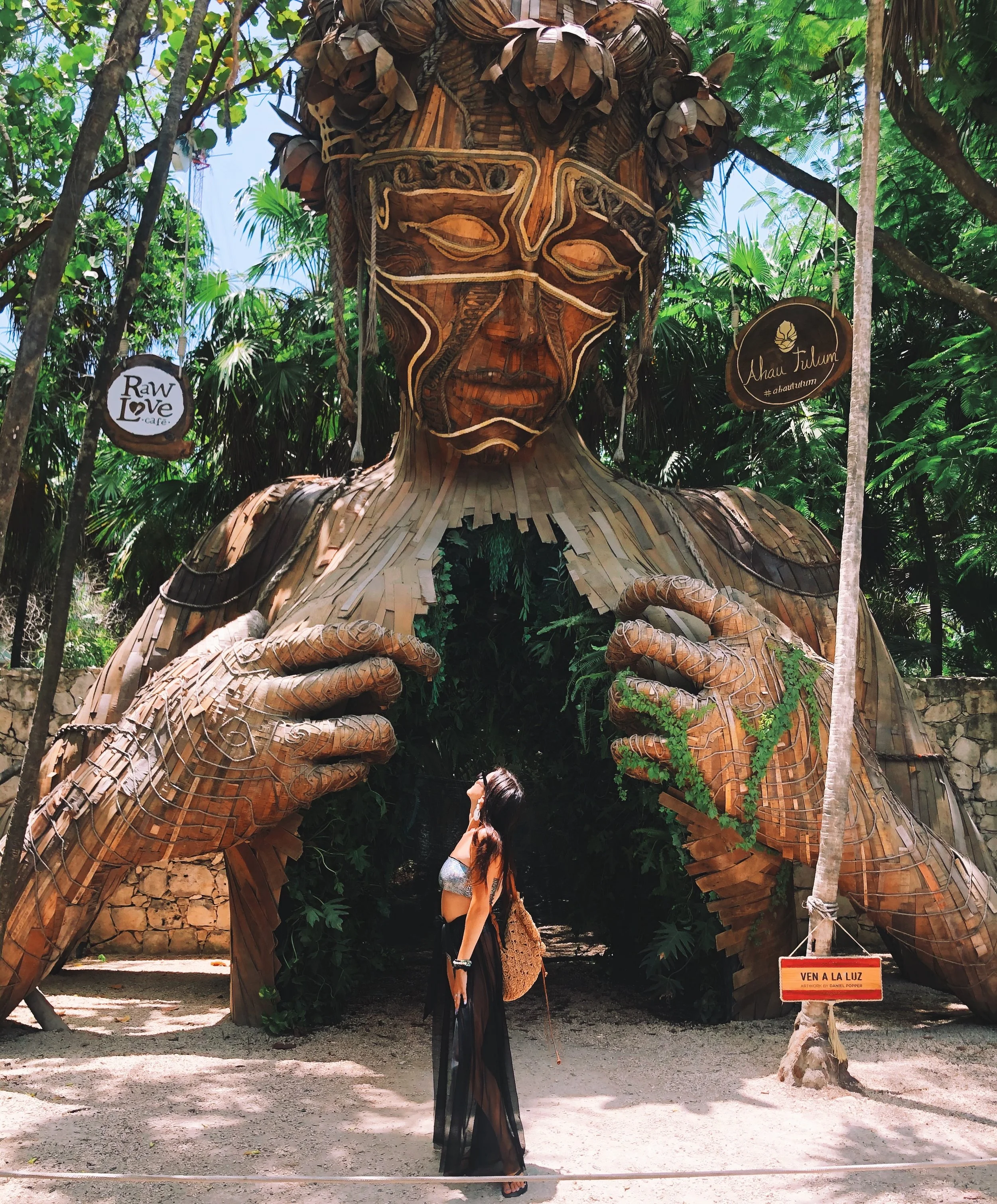 Daniel Popper sculpture at Ahau Tulum 
