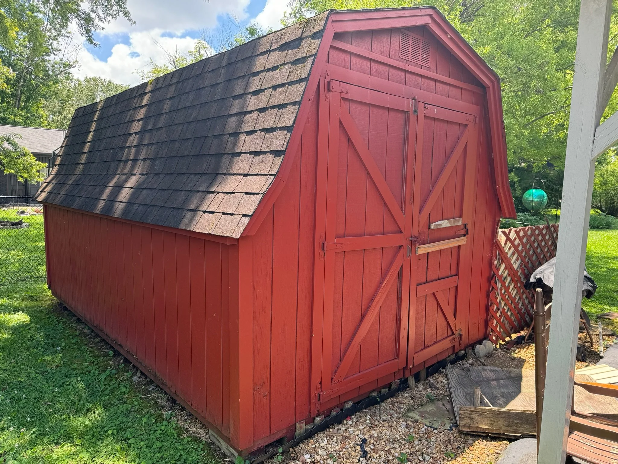 Small shed repaint. 