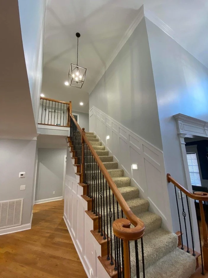 Turner - Stairs - Board Batten, Paint.JPG