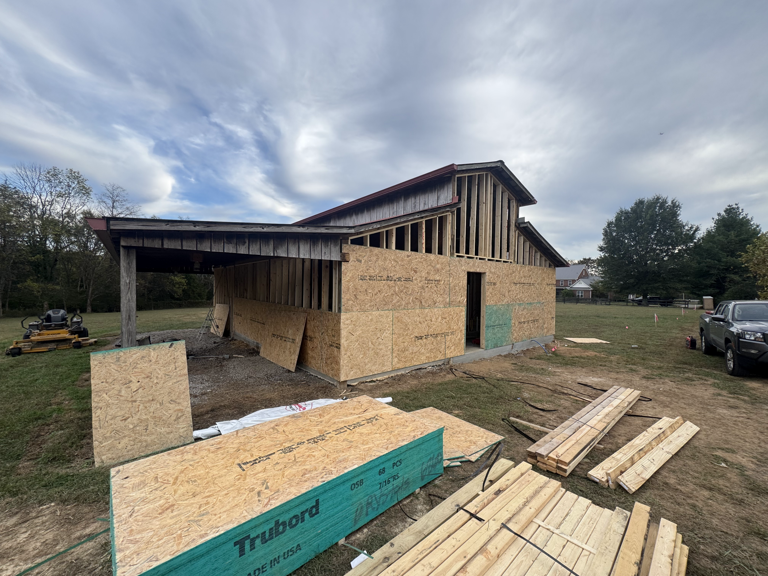 BeHome - Barn Sheathing 1.png