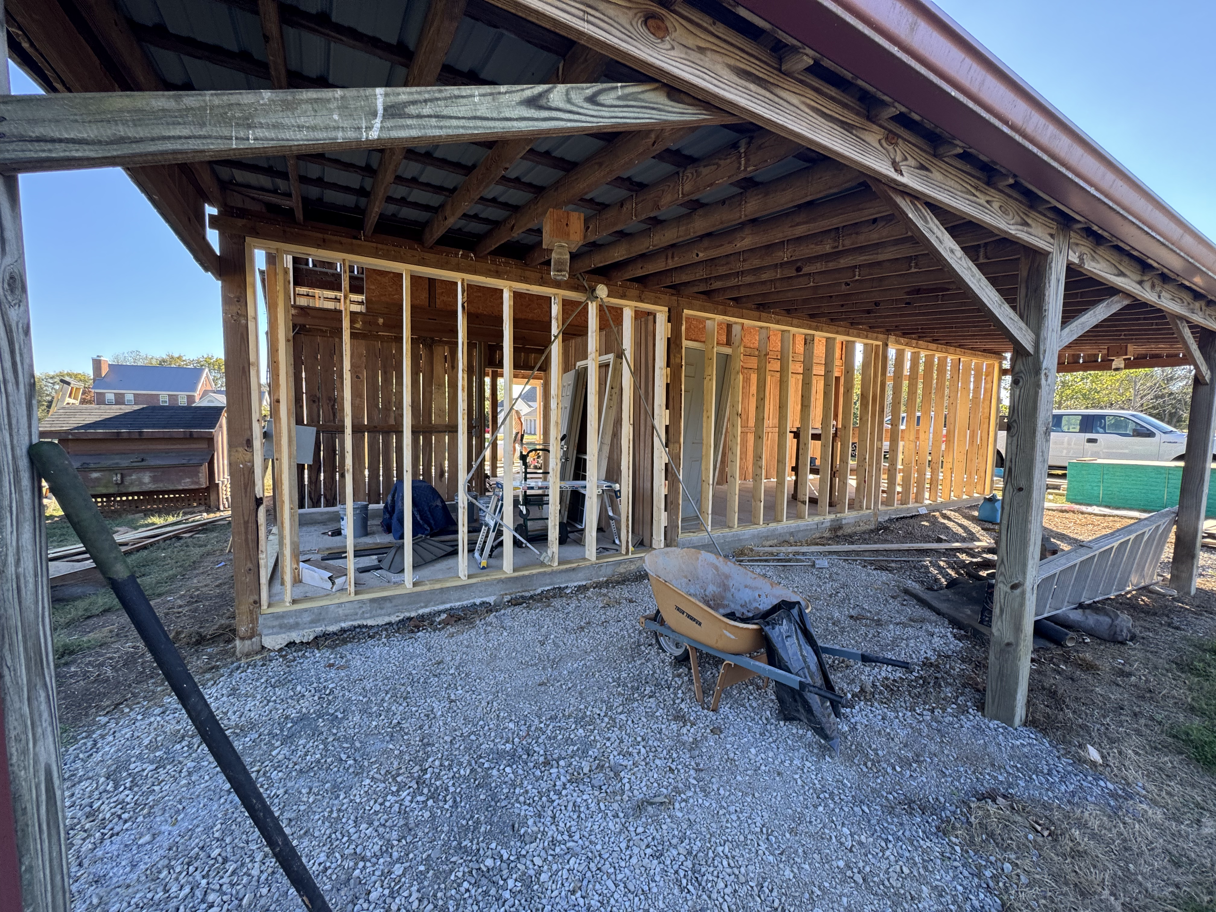 BeHome - Barn Framing 14.png