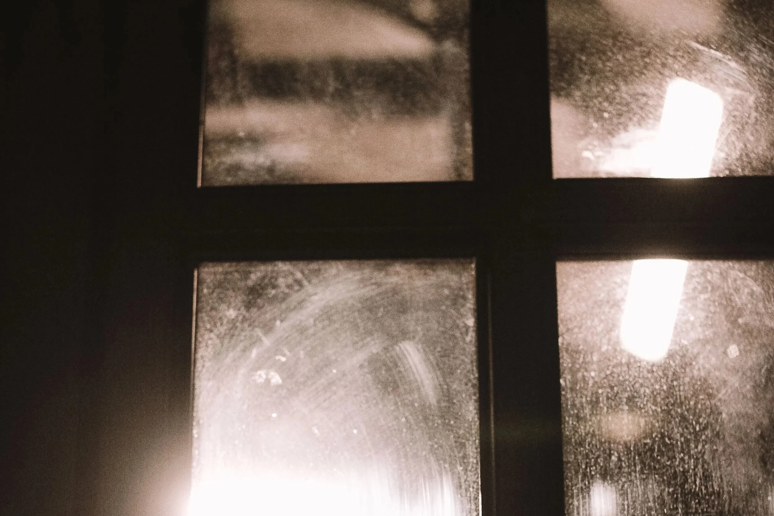 How to Remove Hard Water Stains From Windows (and When It's Time to Call a Pro)