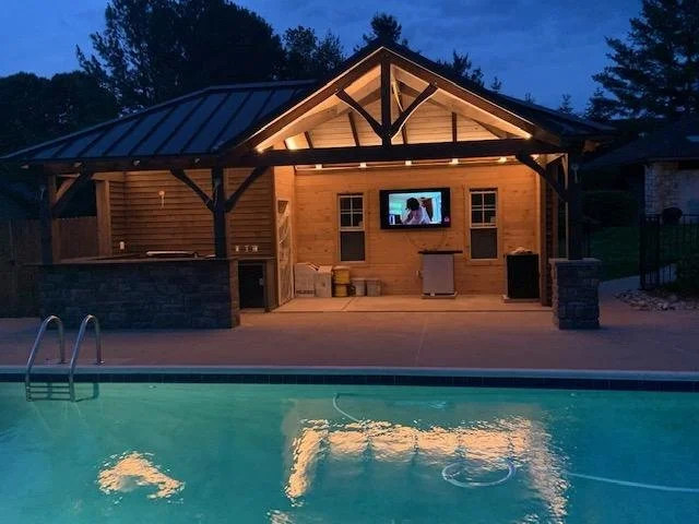 What Is a Pool House? The Perfect Addition to Your Backyard Retreat
