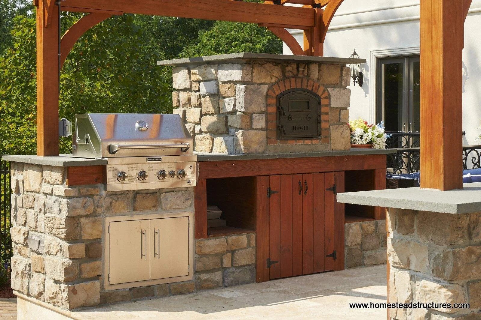 10x14 wood pergola with outdoor kitchen.jpg