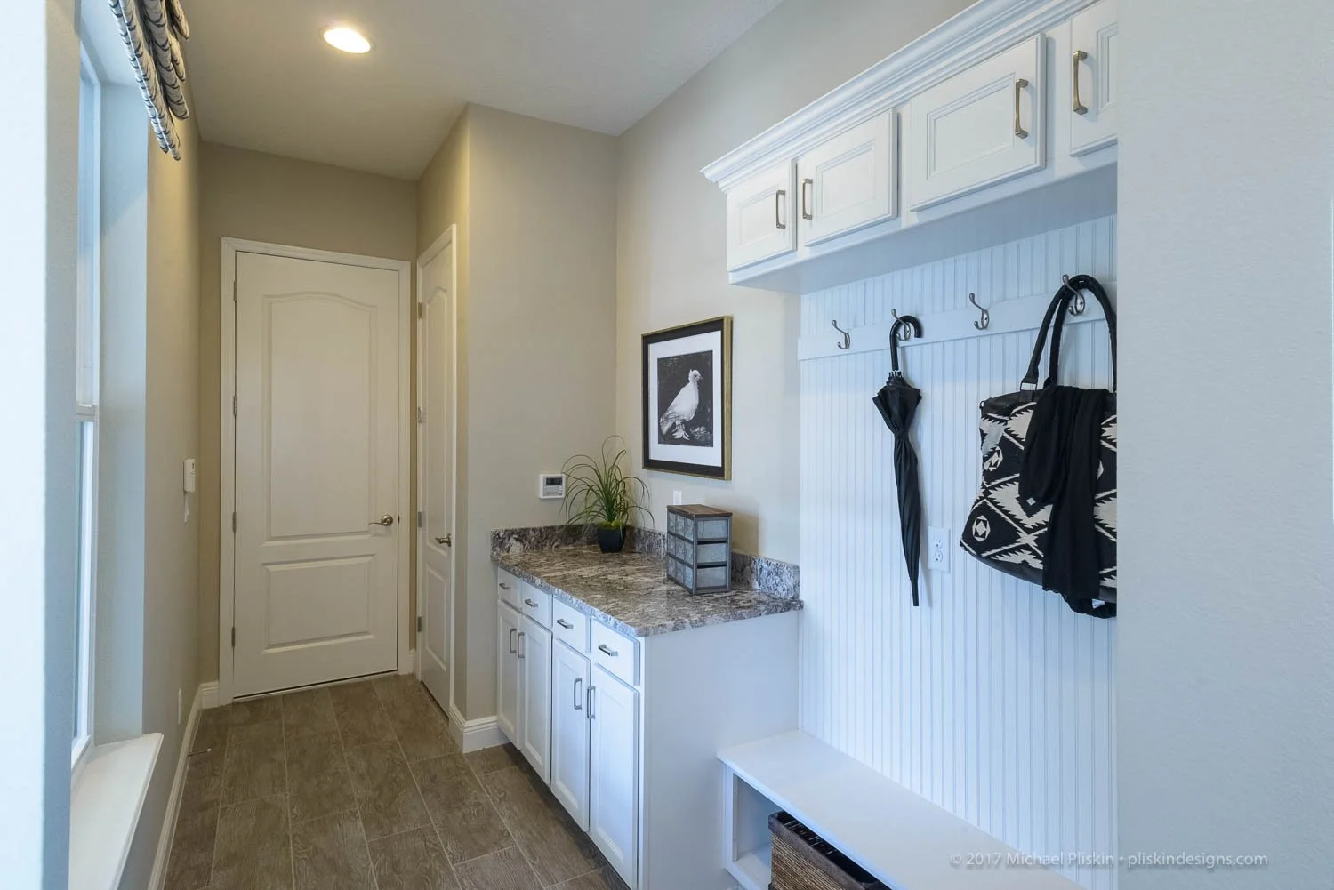 Mud room leading to the garage