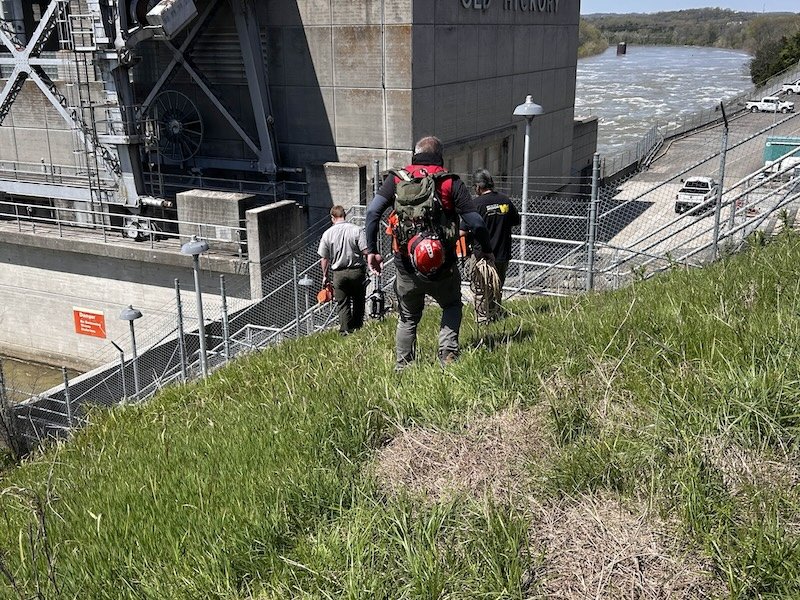 HIRING A SEARCH AND RESCUE TEAM