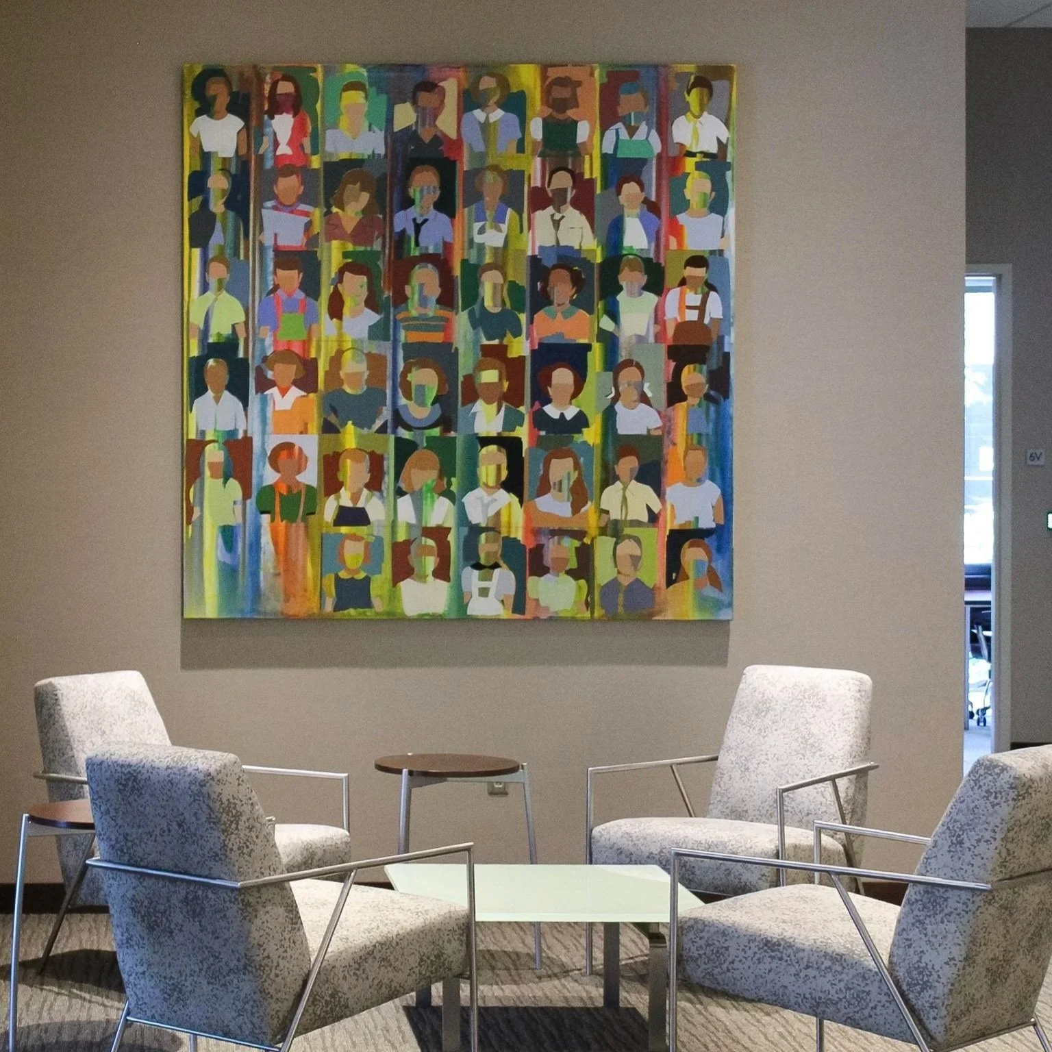 What does an art consultant do?