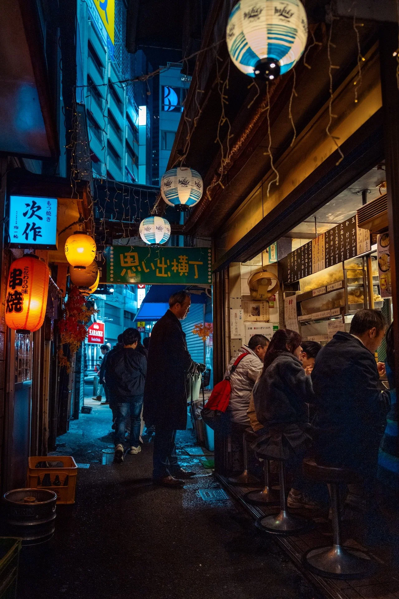 night photography in Tokyo's Omoide Yokocho Alleyways