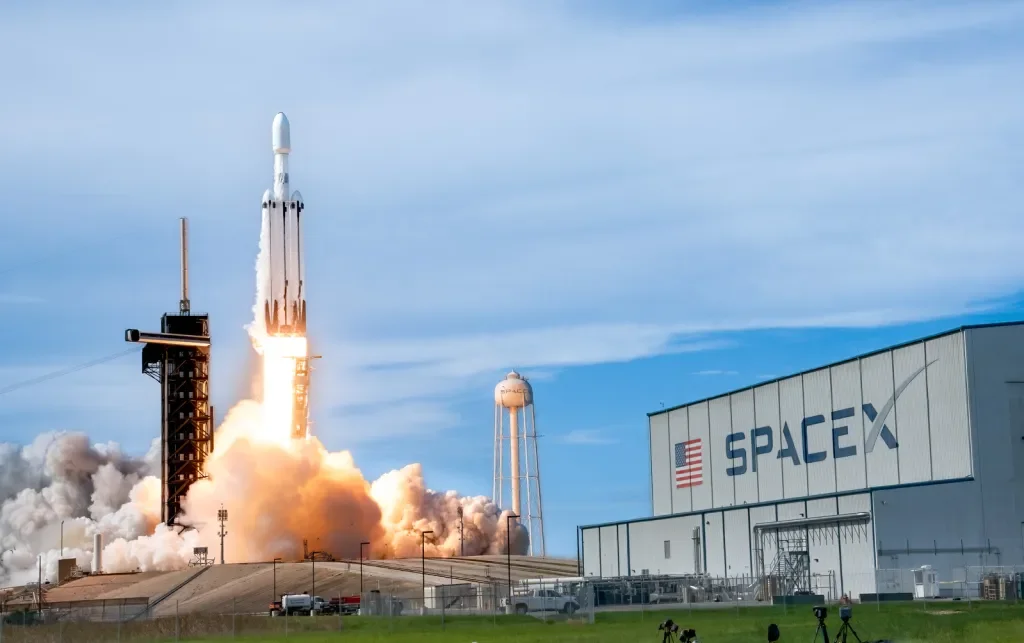 SpaceX Targets April 27 for Next Falcon Heavy Launch from Kennedy Space Center