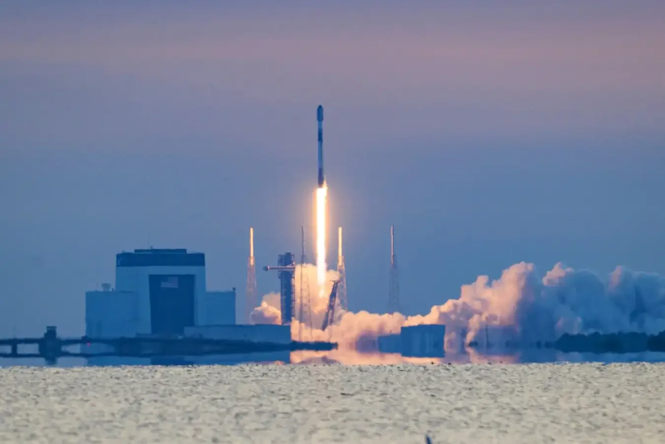 SpaceX Launches First Starfall Reentry Capsule Demo from Cape Canaveral