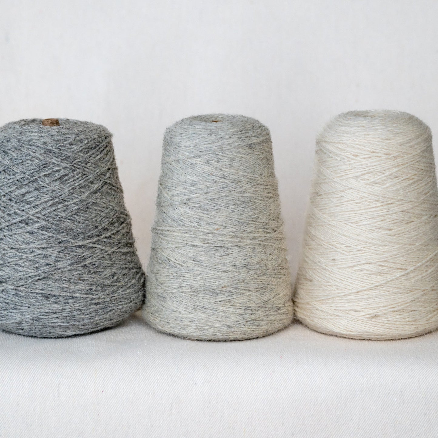 Traceable+Textiles+-+Parkland+Blanket+Yarn+Natural++Sheep+Colours.png