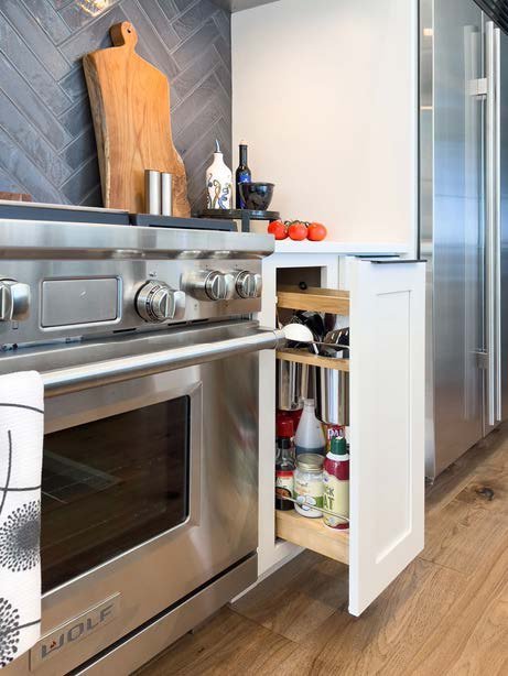 Base Utensil Pull-out