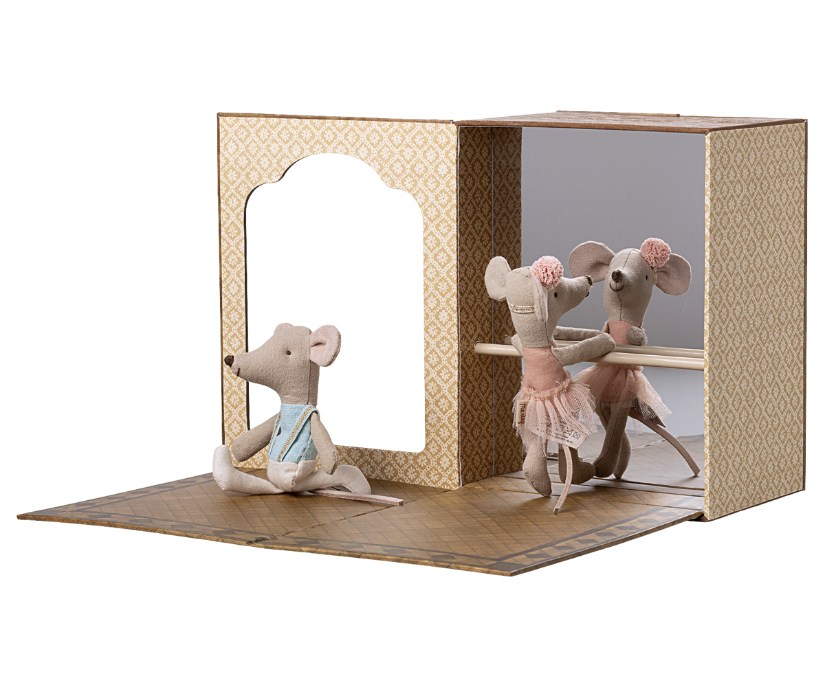 Ballet mice in studio - Maileg