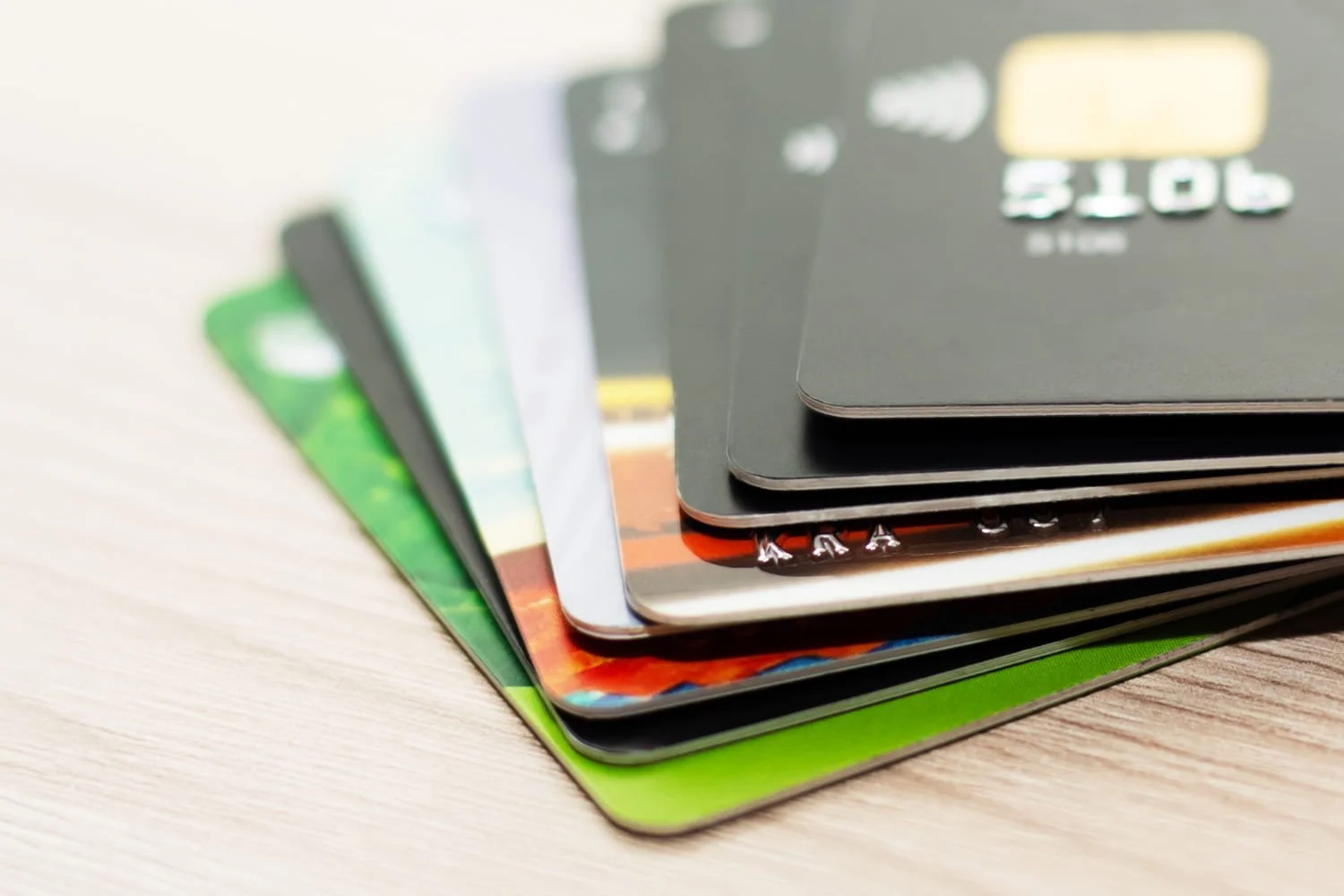 Secured vs. Unsecured Credit Cards Explained