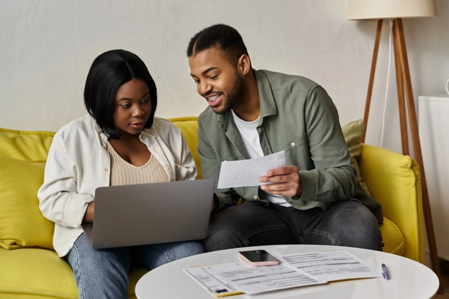Navigating Different Financial Priorities in Relationships