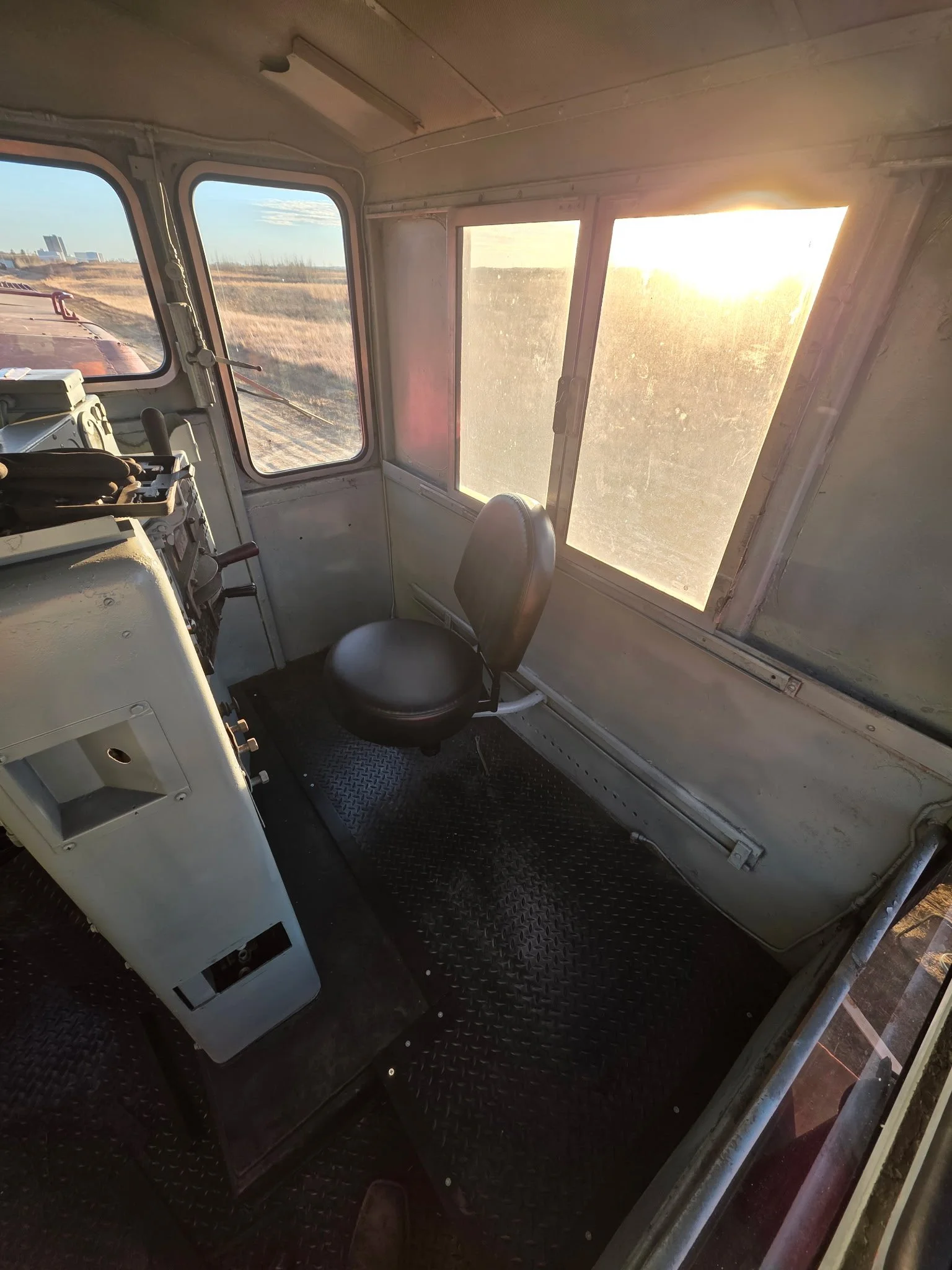 EMD SW-cab with an AAR control stand and 26L air.