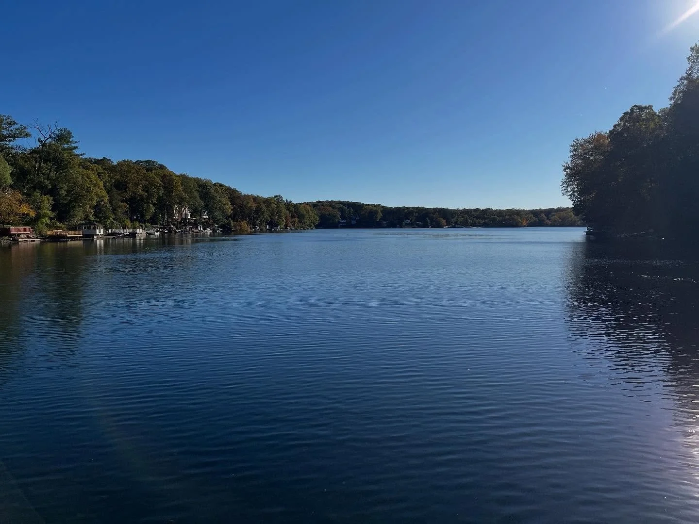 Living in the North Jersey woods does wonders. Running on the streets in my community is a daily ritual. It&rsquo;s been a somewhat inconsistent year on that front, but the lakes&hellip;

✏️ &ldquo;To Be Near Water While Running&rdquo; 

It&rsquo;s a