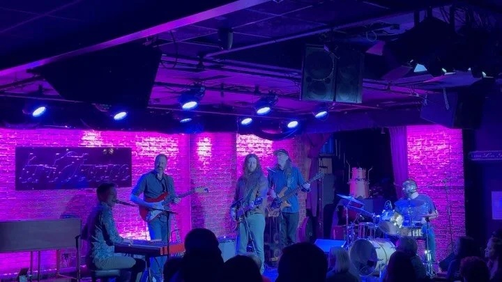 Always a fun, intimate time at The Iridium. Last night, it was @escapermusic playing The Doors. Pretty sure we all broke on through 🚪

Great setlist. Even better performances. &ldquo;L.A. Woman&rdquo; never disappoints, no different with Escaper 😎
