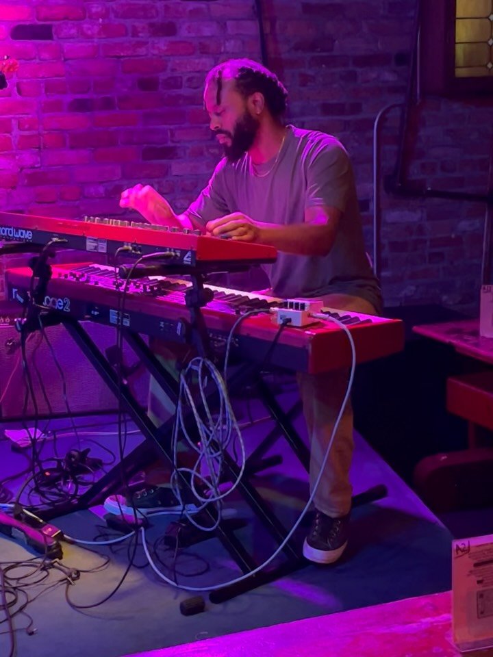 Always great watching @thejalbertreport and @acecarterkeys of TAUK go to work. Last night, it was as featured guests for the start of MJT&rsquo;s residency at The Bitter End.

The spirit of the Village was strong in this set. An adventure in every so